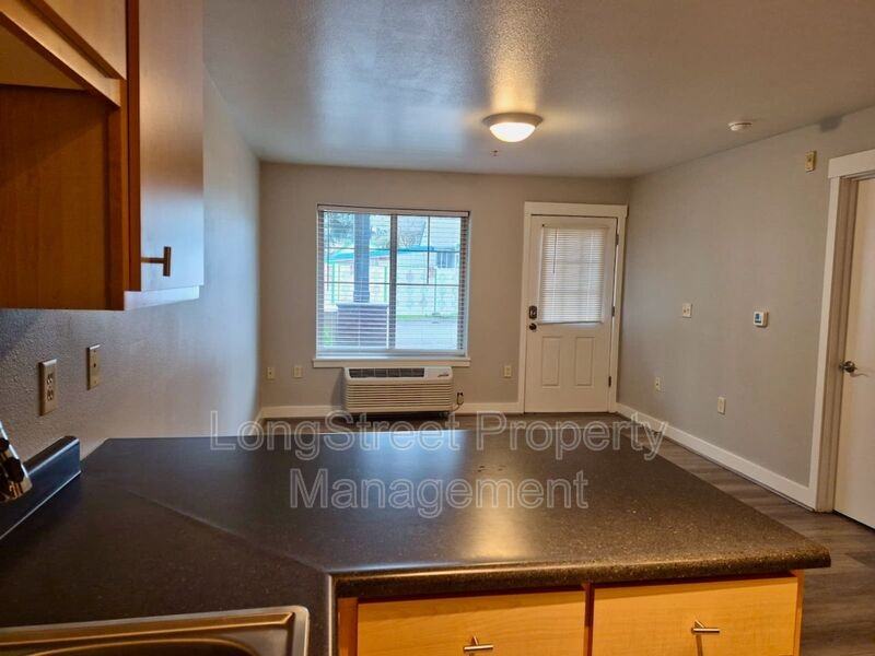 9837 Ne Irving St #305 - Photo 3 of 18