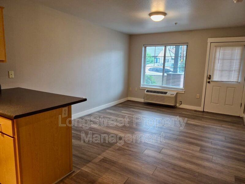 9837 Ne Irving St #305 - Photo 4 of 18