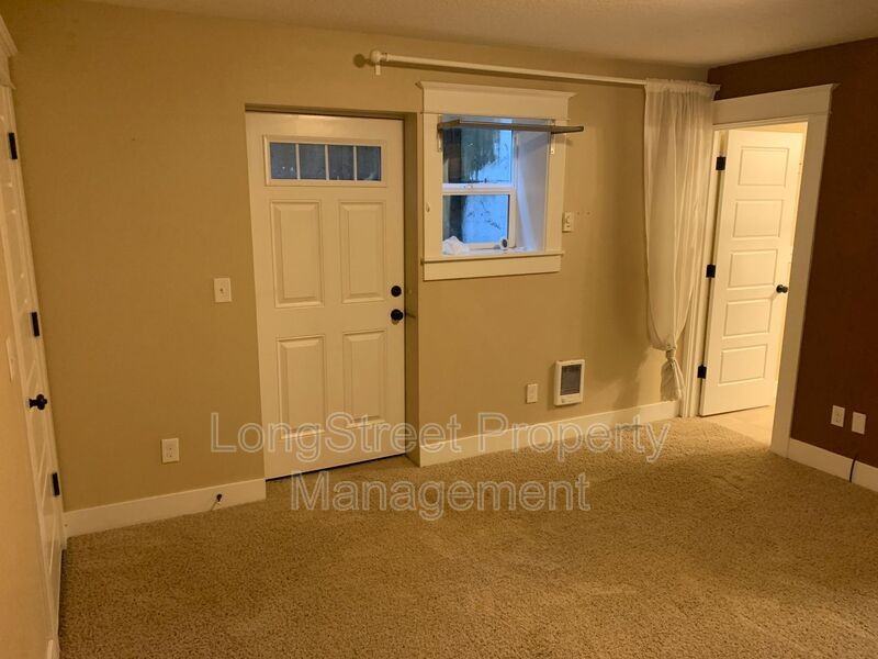 532 Ne Sumner St - Photo 4 of 17