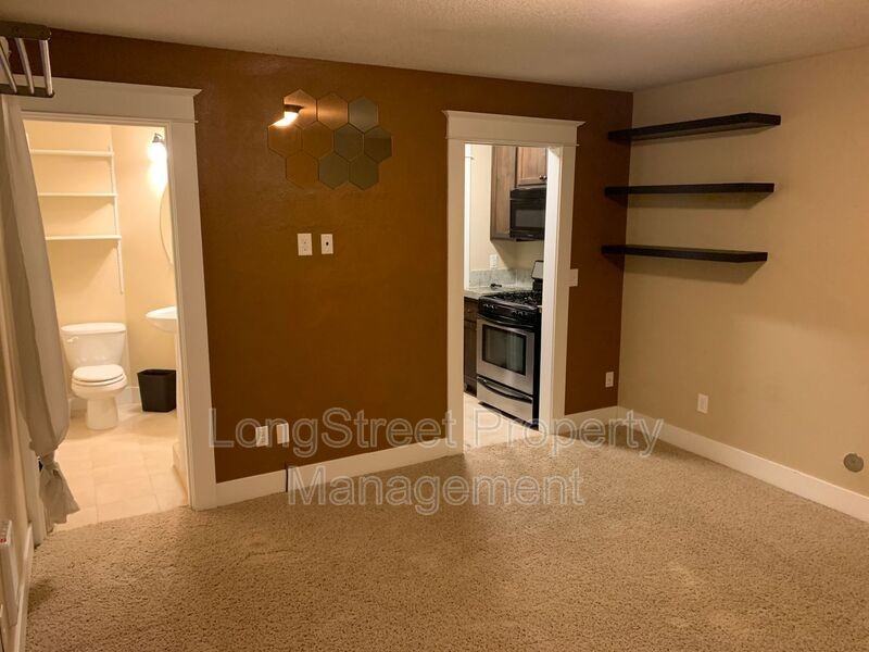 532 Ne Sumner St - Photo 6 of 17