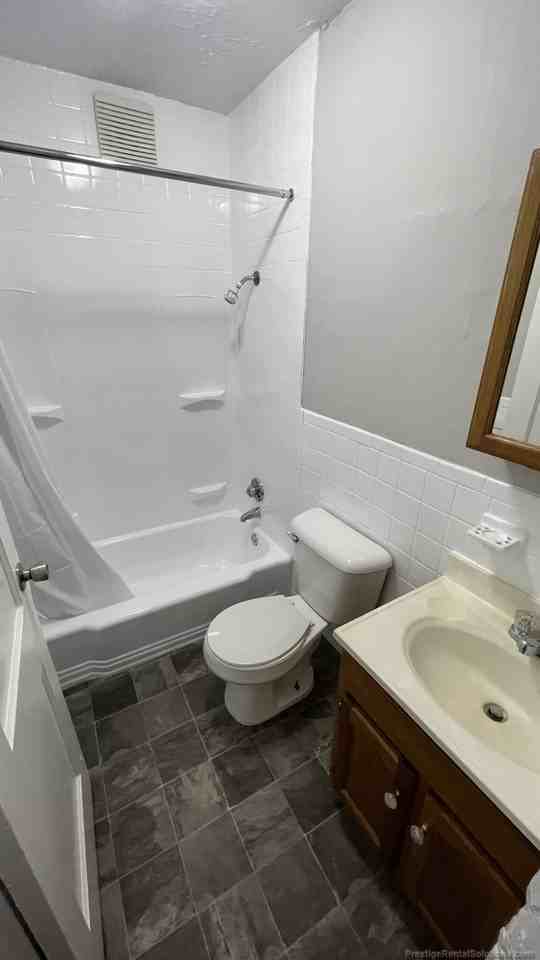 S Huntington Ave #2 - Photo 3 of 25