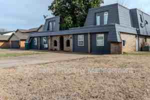 featured image of 6814 Lancer Ln