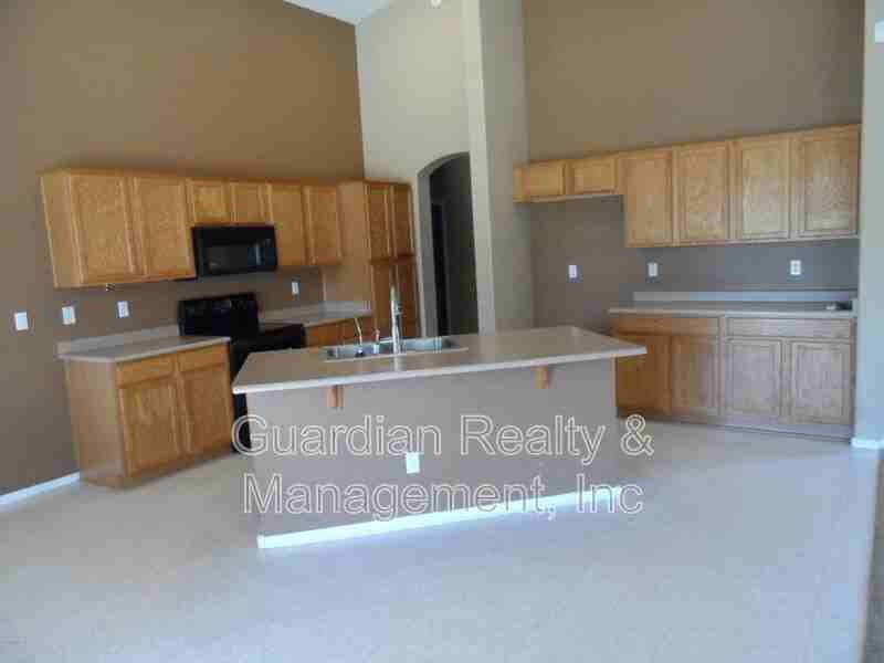 4321 E Augusta Ave - Photo 2 of 6