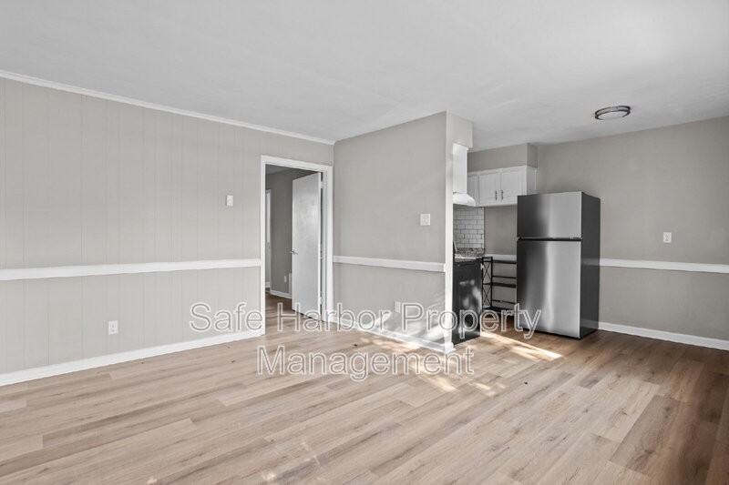 1281 Little Bay Ave #10 - Photo 5 of 15