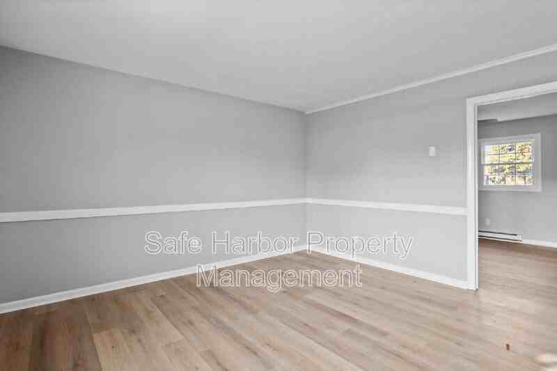 1281 Little Bay Ave #10 - Photo 6 of 15