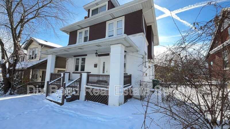 4763 Dale Ave - Photo 3 of 39