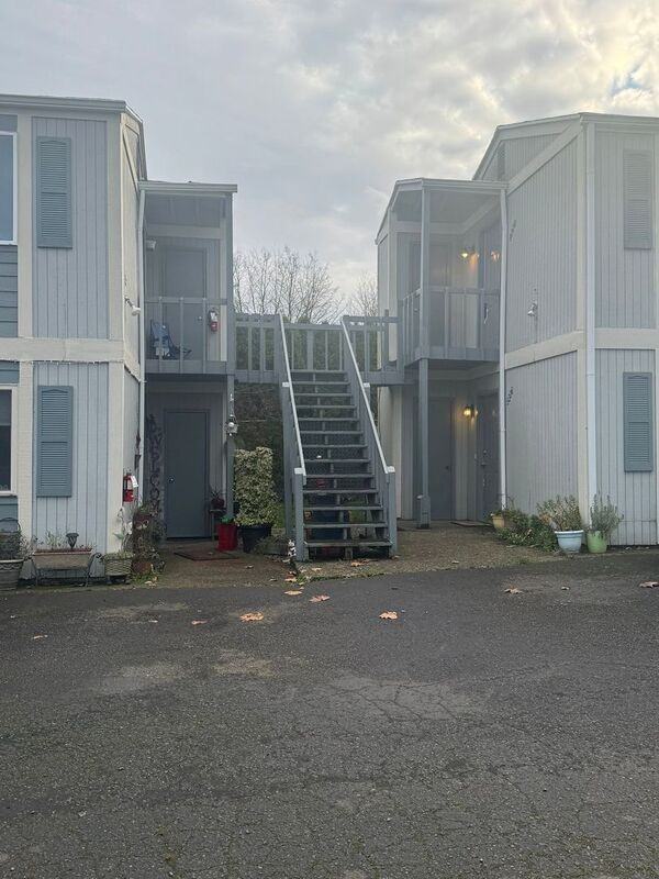 2685 12th Pl Se - Photo 2 of 11