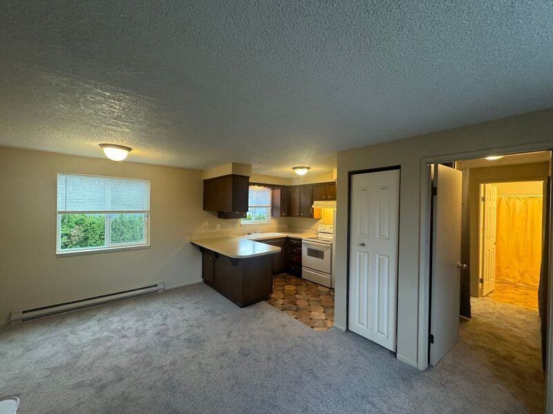 2685 12th Pl Se - Photo 5 of 11