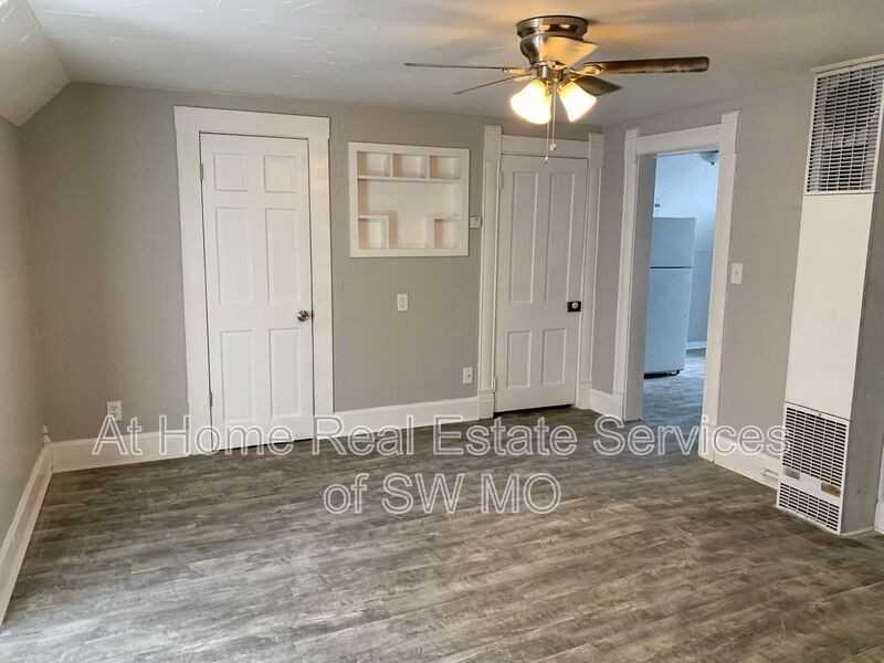 653 S Main Ave #3 - Photo 3 of 9