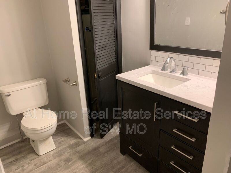 653 S Main Ave #3 - Photo 6 of 9