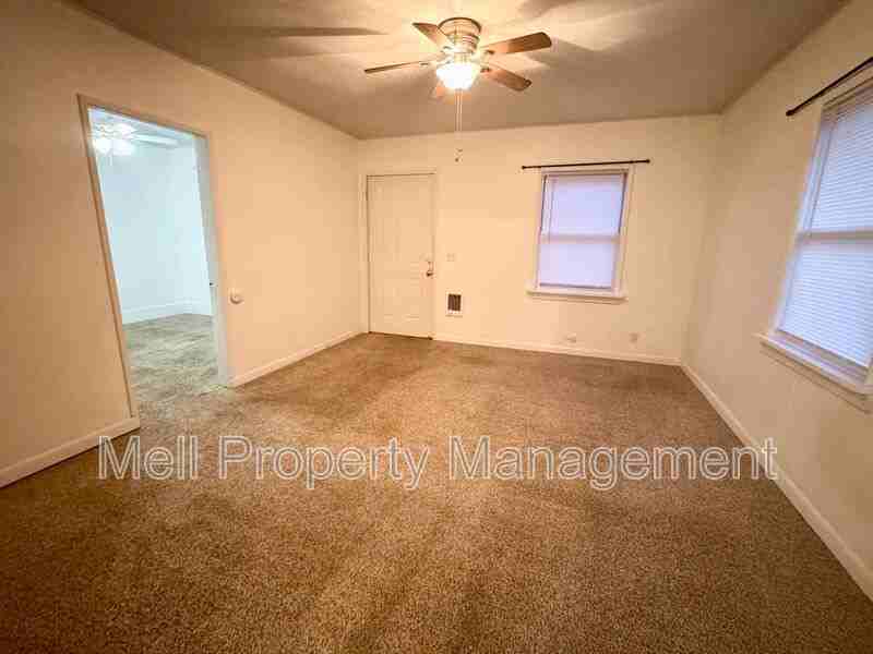 1514 Summit Dr - Photo 3 of 10