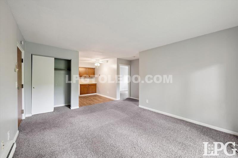 3348 Arlington Ave #6 - Photo 2 of 21