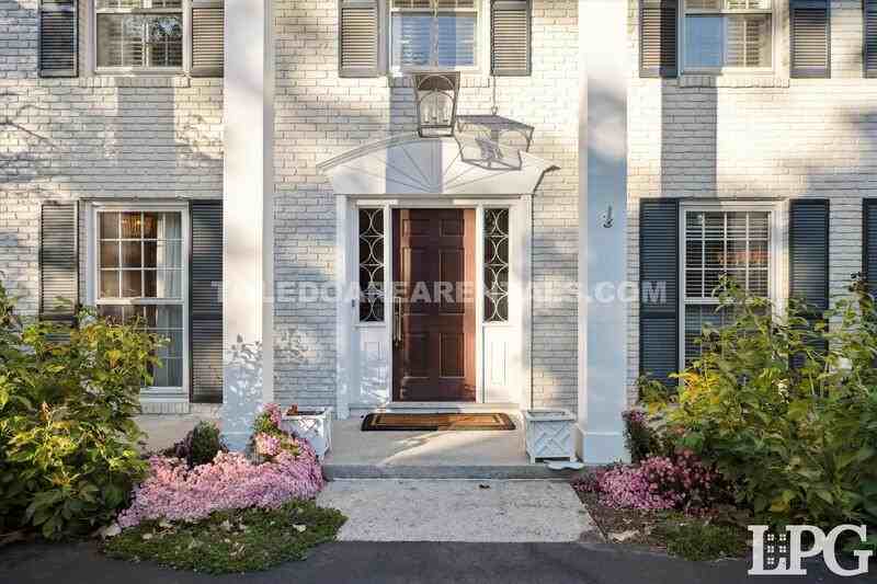 3544 Edgevale Rd - Photo 7 of 50