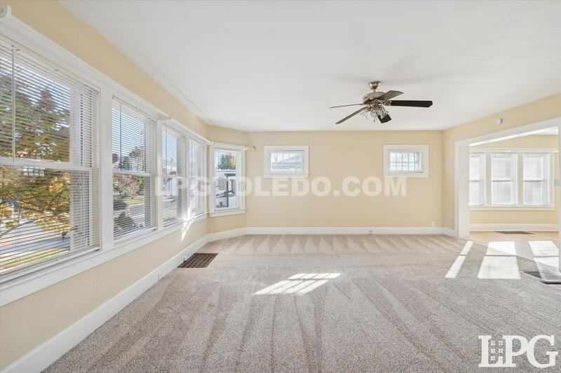 4017 Overland Pkwy - Photo 2 of 27