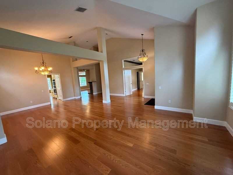 685 Hillcrest Cir - Photo 7 of 28