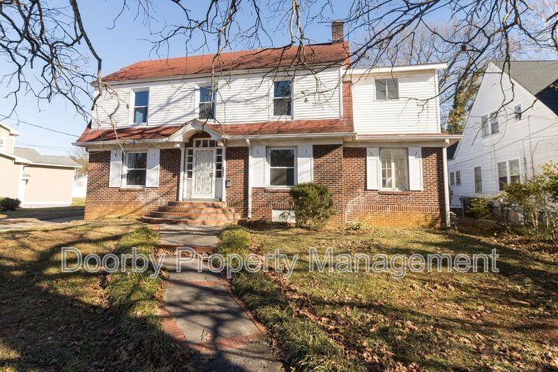 356 Derby Cir - Photo 2 of 26