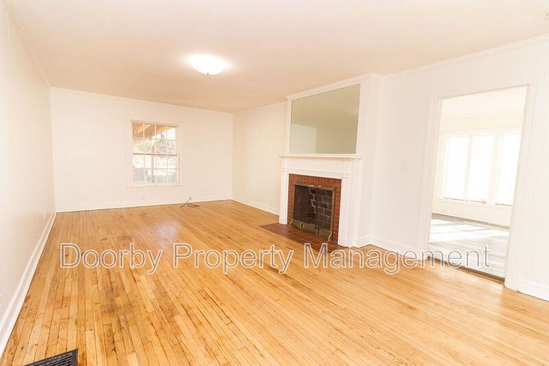 356 Derby Cir - Photo 5 of 26