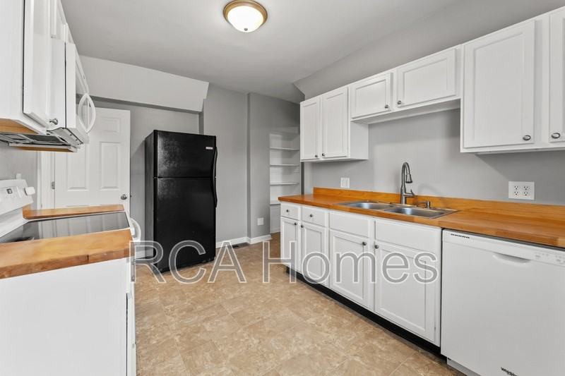 107 N Kealing Ave - Photo 2 of 9