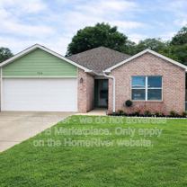 702 Oaklawn St - Photo 1 of 1