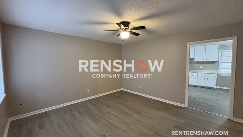 3919 Dante Ave - Photo 2 of 17