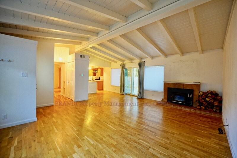 104 Lobo Vis - Photo 4 of 24