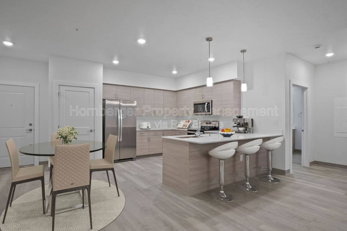 12608 E Nora Ave #305 - Photo 3 of 10