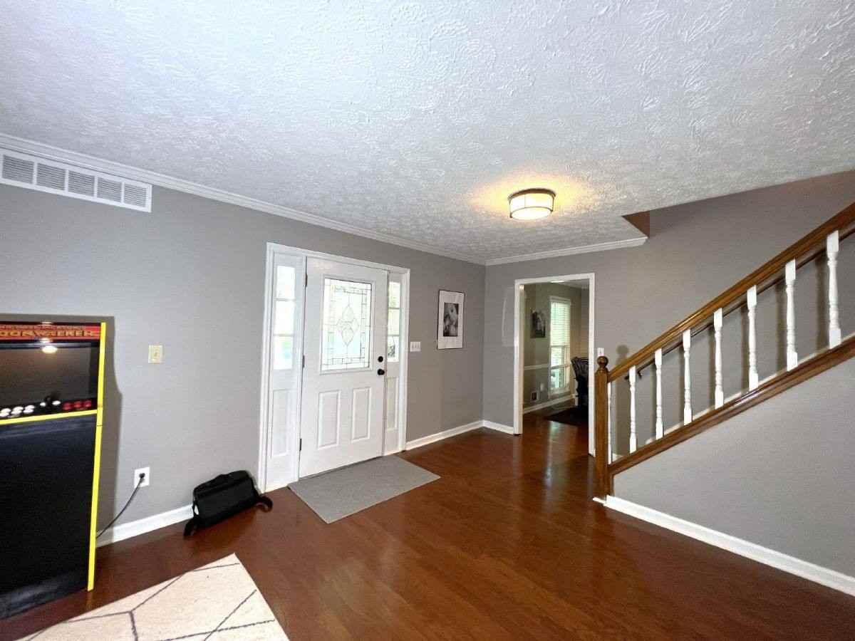 3324 Devaughn Dr Ne - Photo 4 of 10