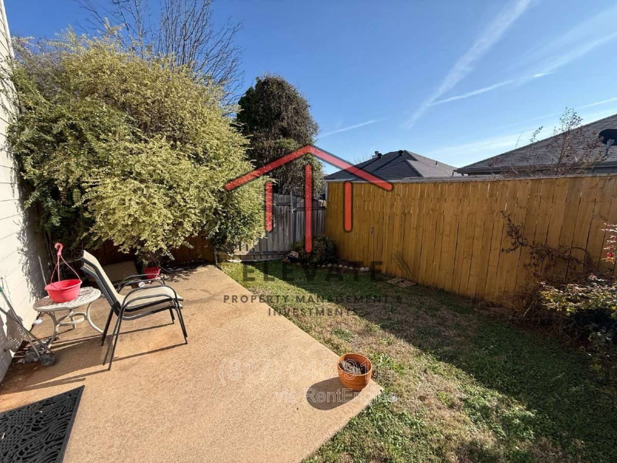5031 Mountain Spring Trl - Photo 3 of 10