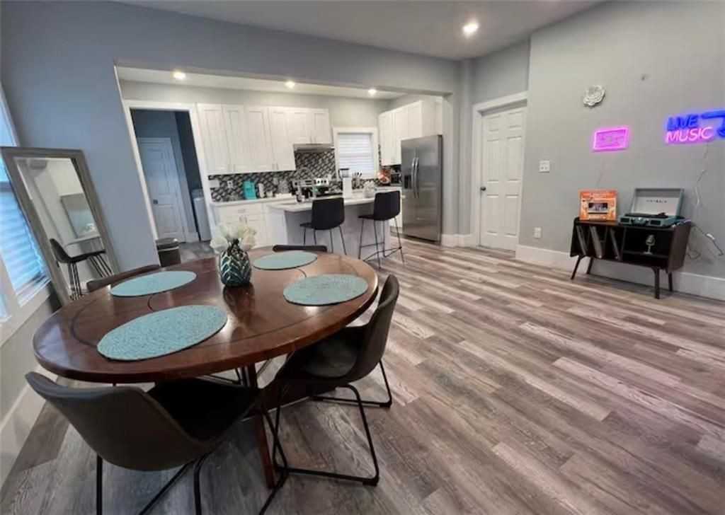 2018 Detroit Ave Nw - Photo 6 of 21