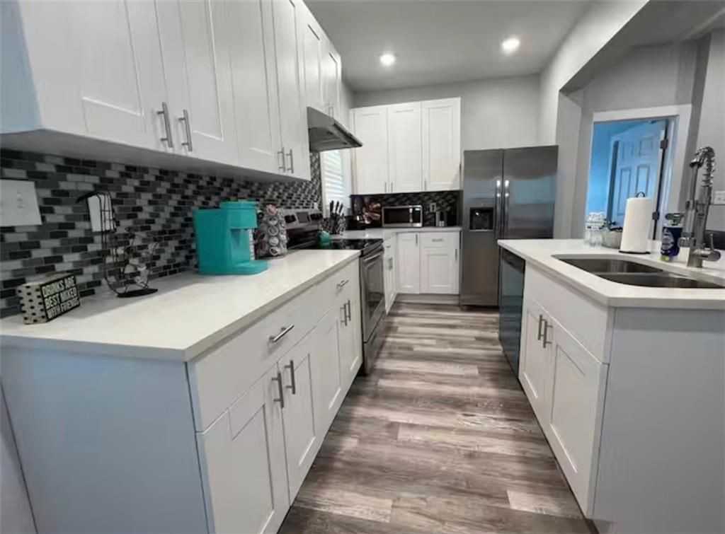 2018 Detroit Ave Nw - Photo 7 of 21