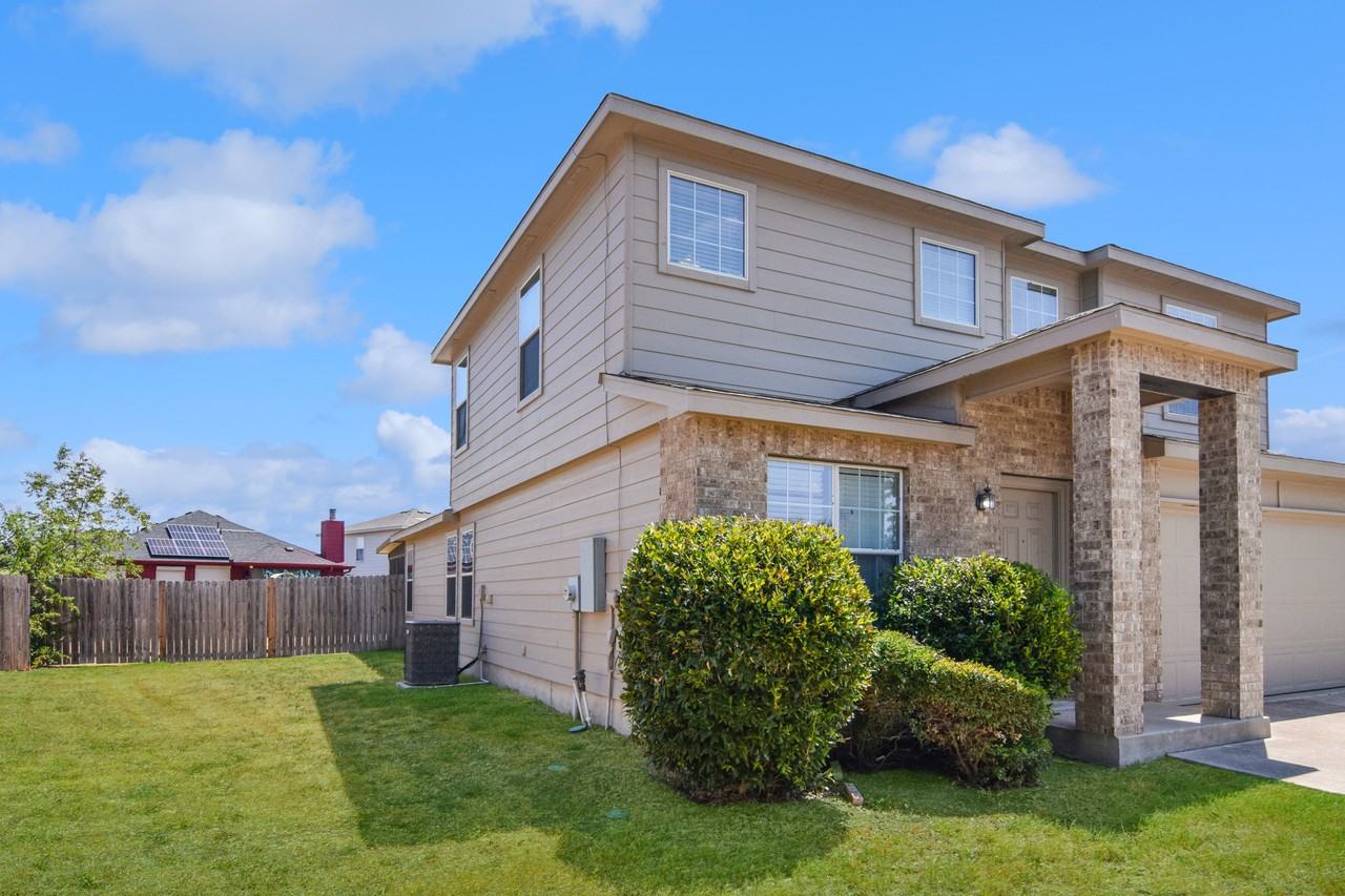 6404 Griffith Loop - Photo 3 of 39