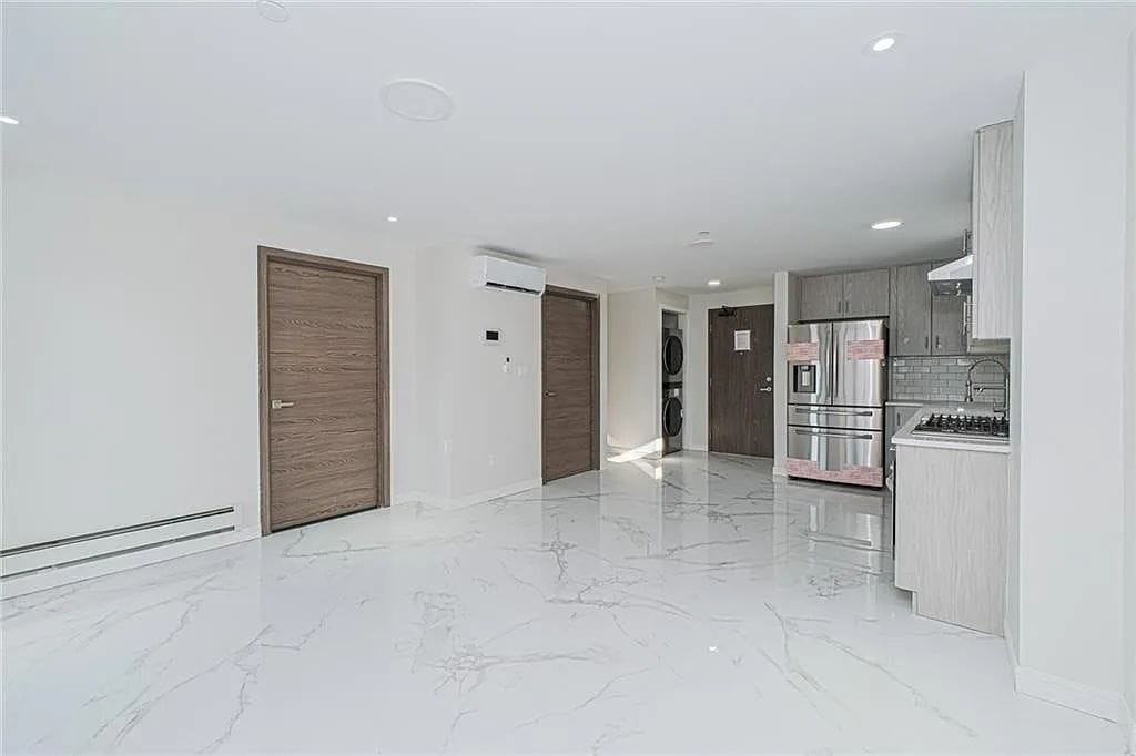 1014 Banner Ave - Photo 5 of 13