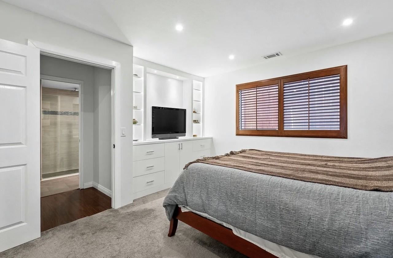 1815 Bath St #6 - Photo 3 of 12