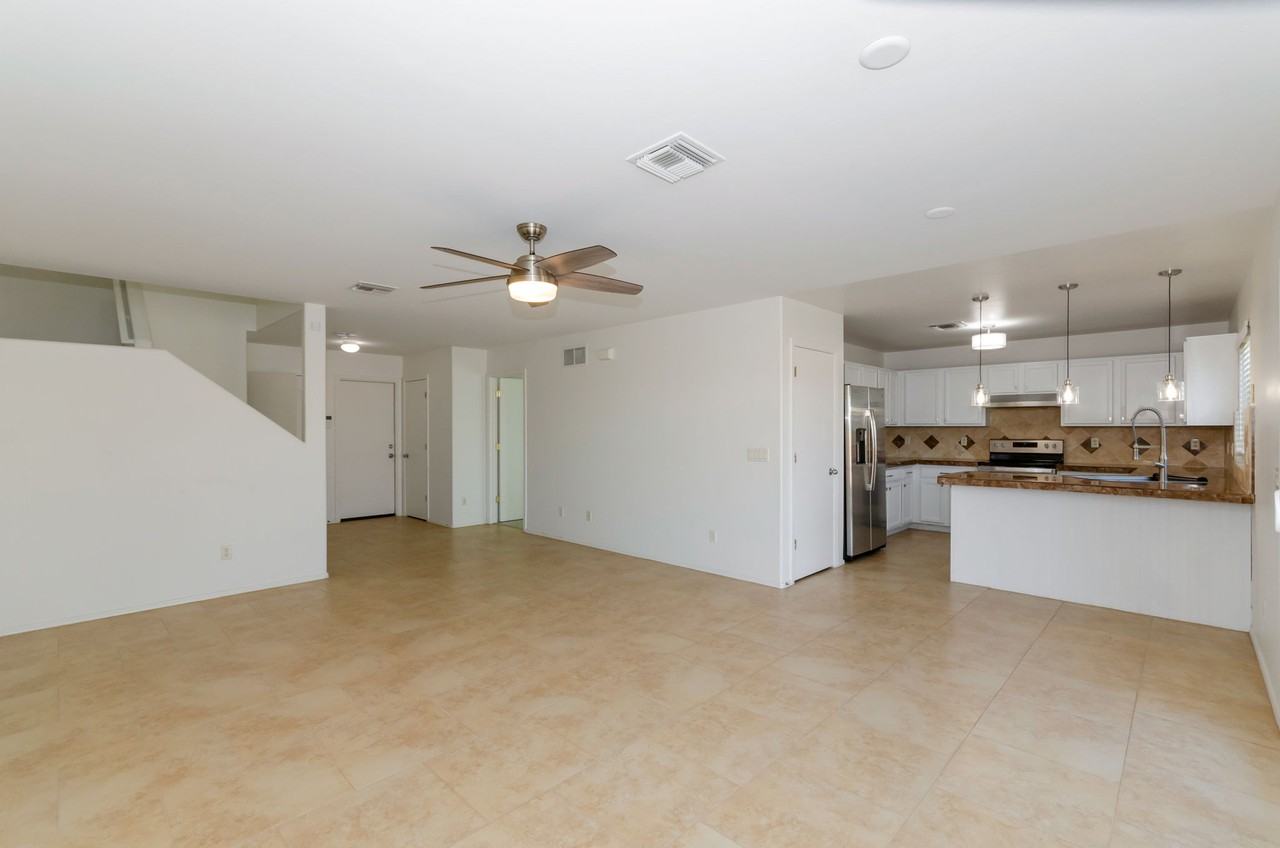 2076 W Silver Grass Pl - Photo 2 of 23