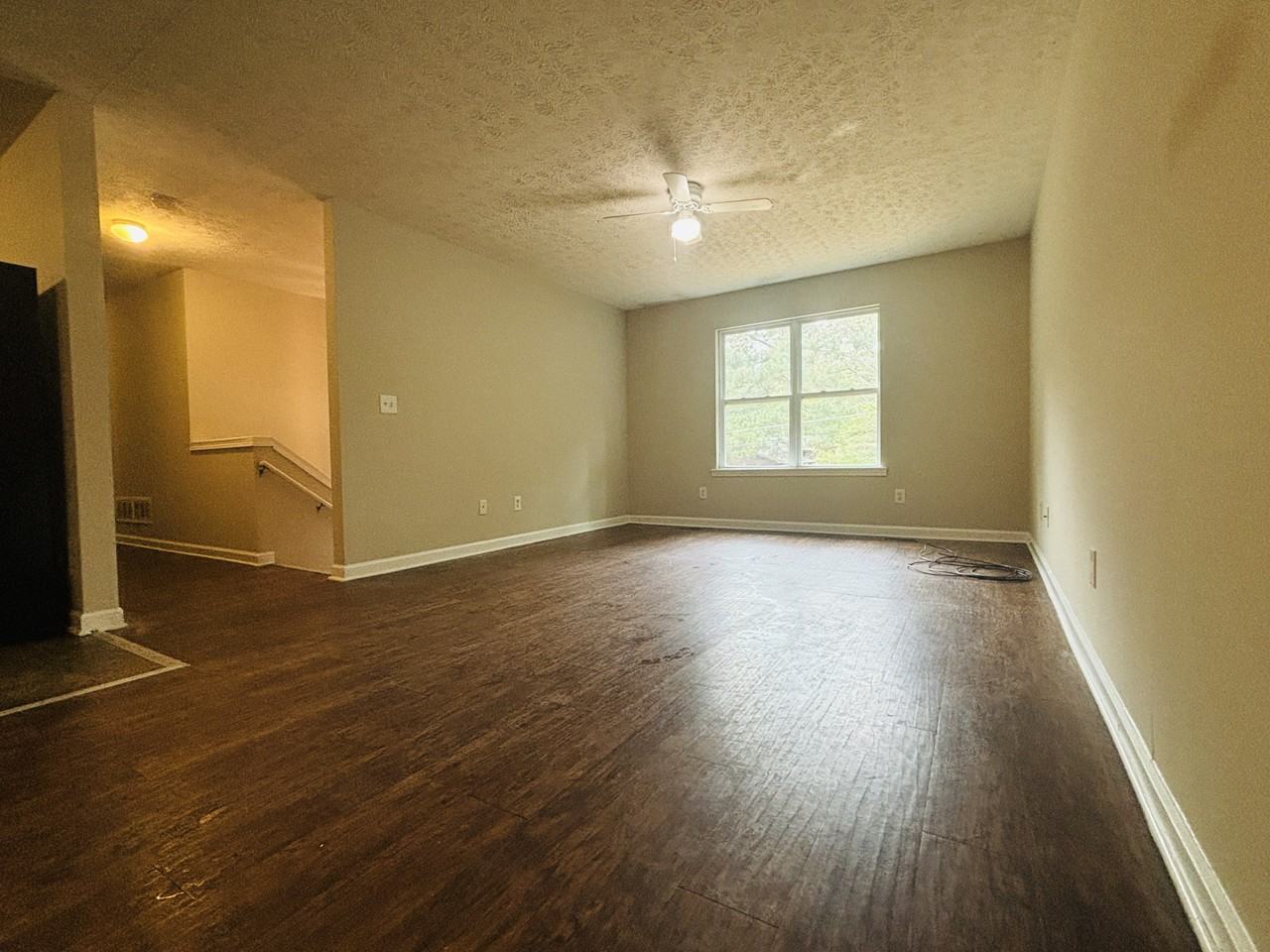 120 E Knight Dr - Photo 3 of 16