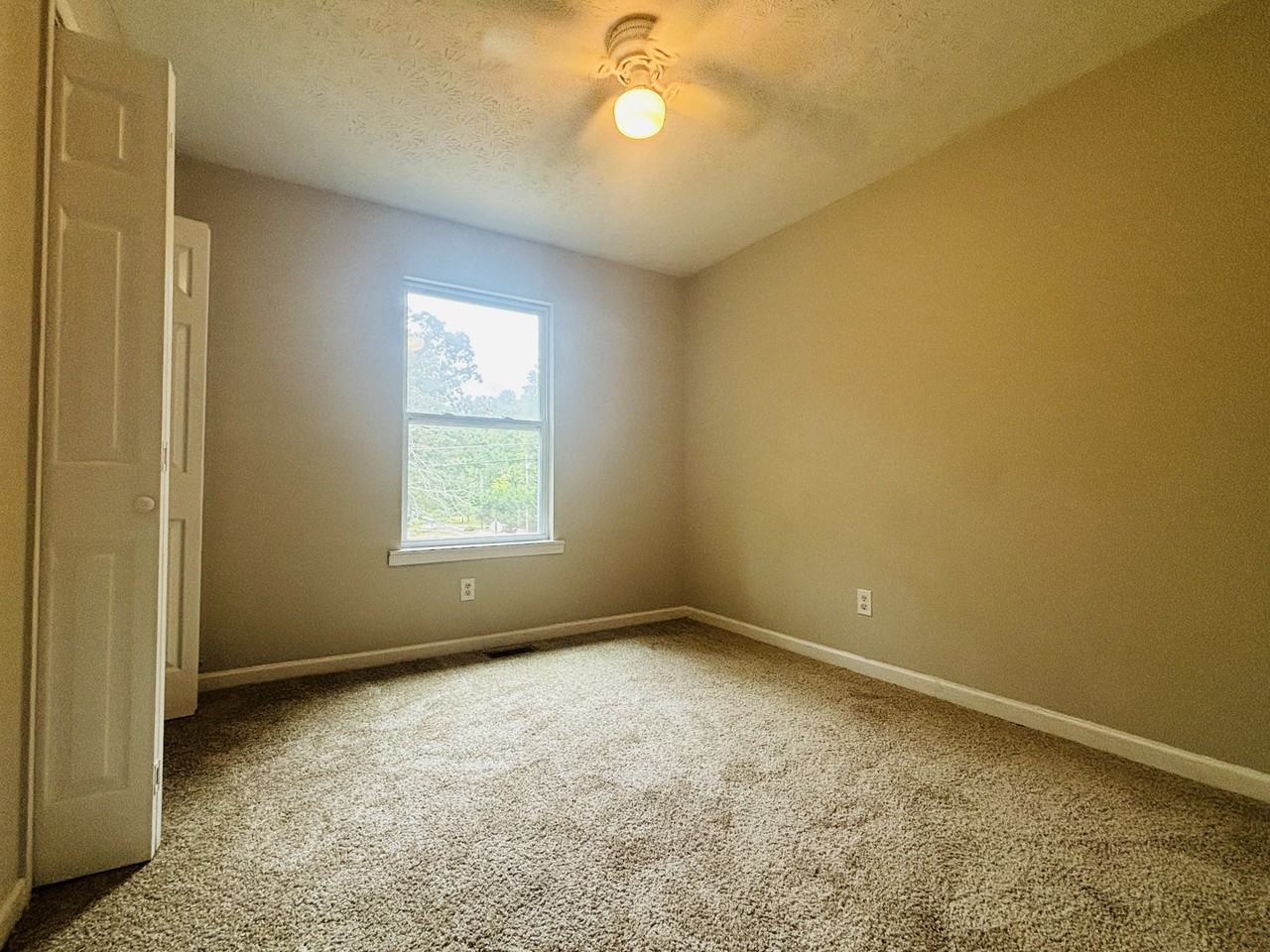 120 E Knight Dr - Photo 7 of 16