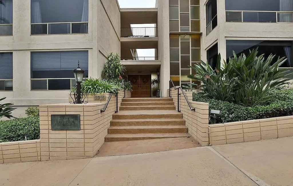 390 San Antonio Ave - Photo 2 of 26