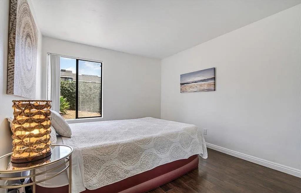 3505 Angelucci St - Photo 4 of 25