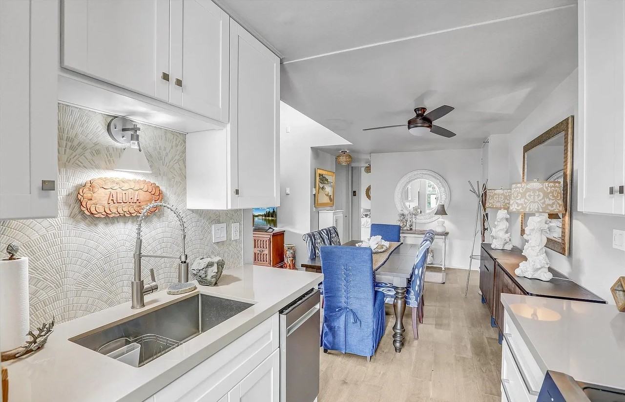 6455 La Jolla Blvd - Photo 3 of 21
