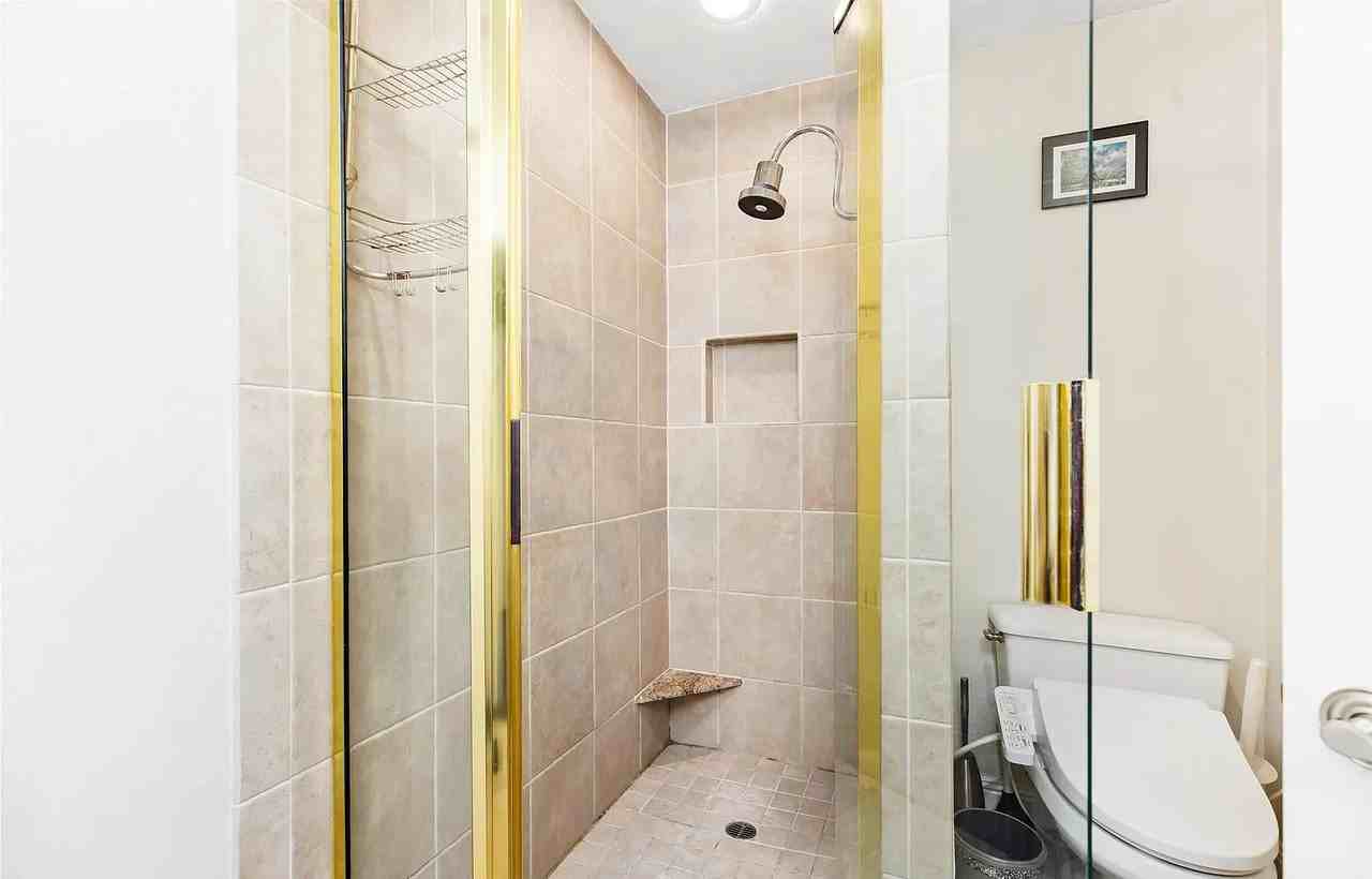 1640 10Th Ave - Photo 7 of 22