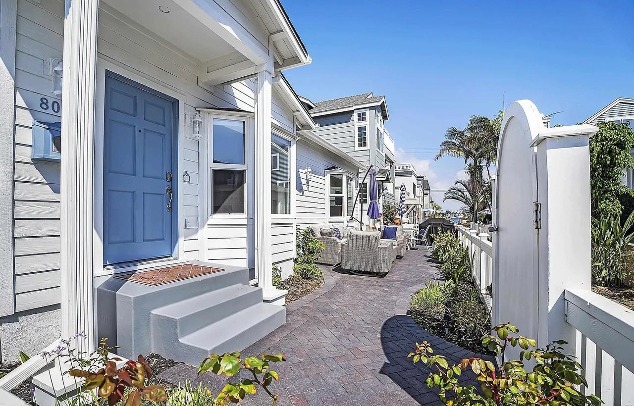 804 Toulon Ct - Photo 2 of 25