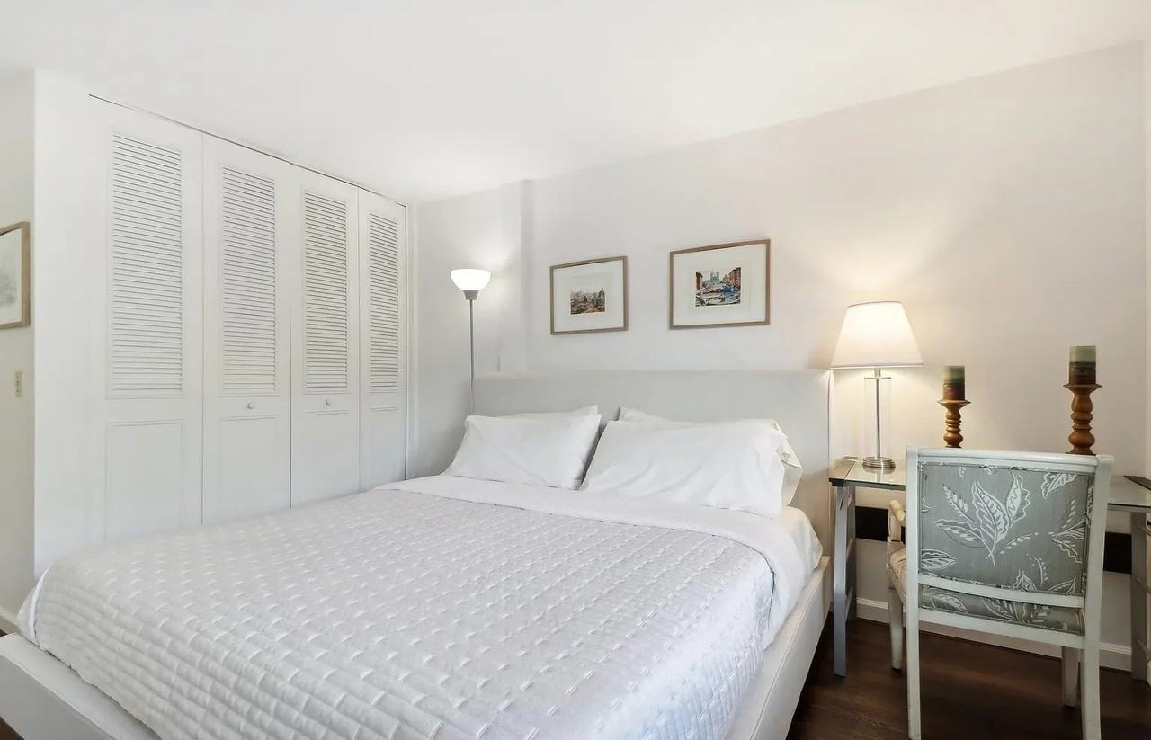 2610 Torrey Pines Rd - Photo 3 of 30