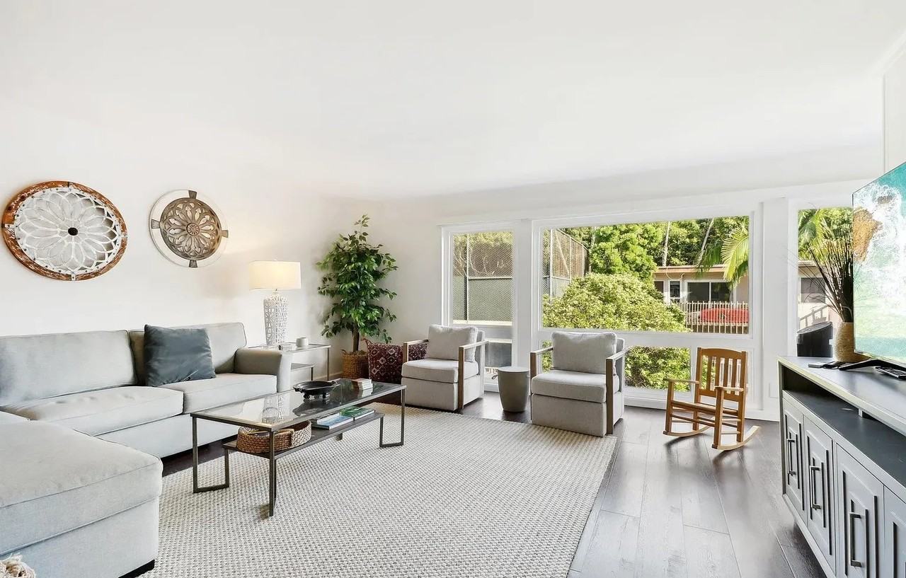 2610 Torrey Pines Rd - Photo 7 of 30