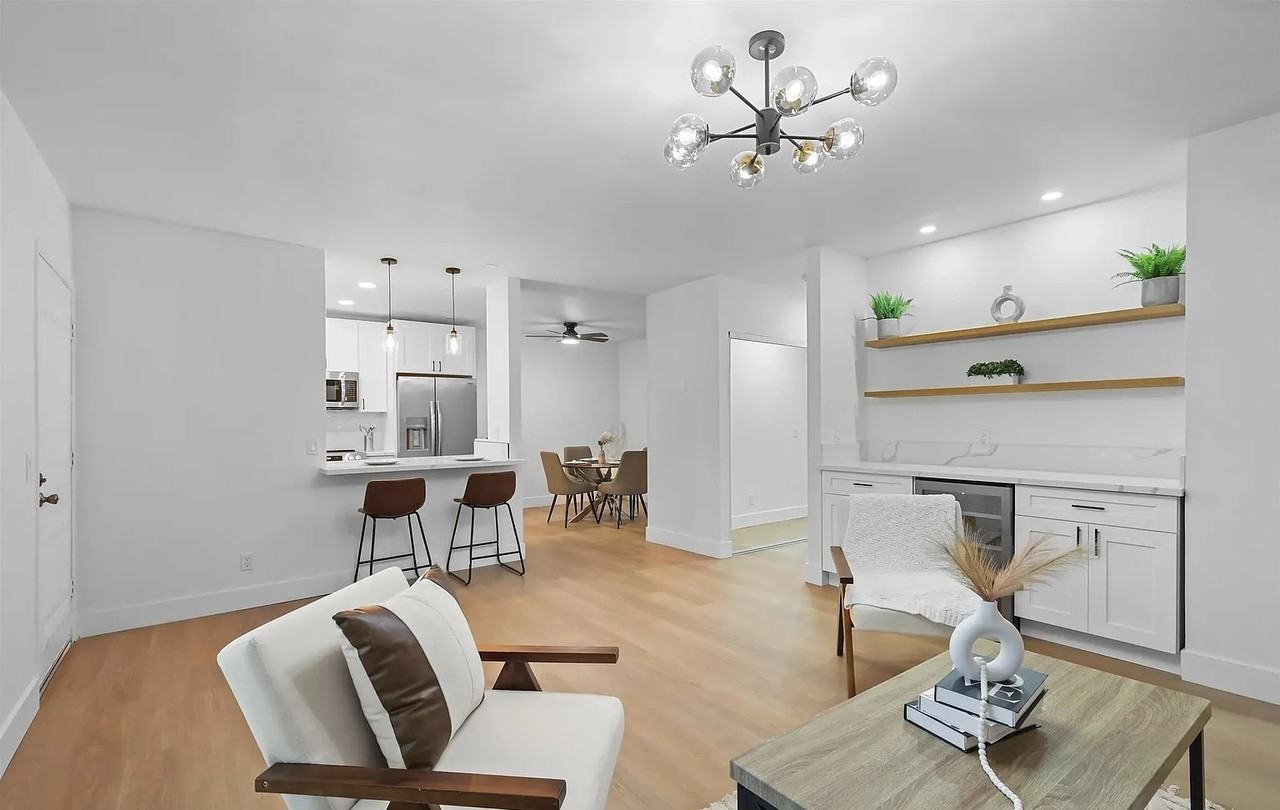 4205 Asher St - Photo 6 of 23