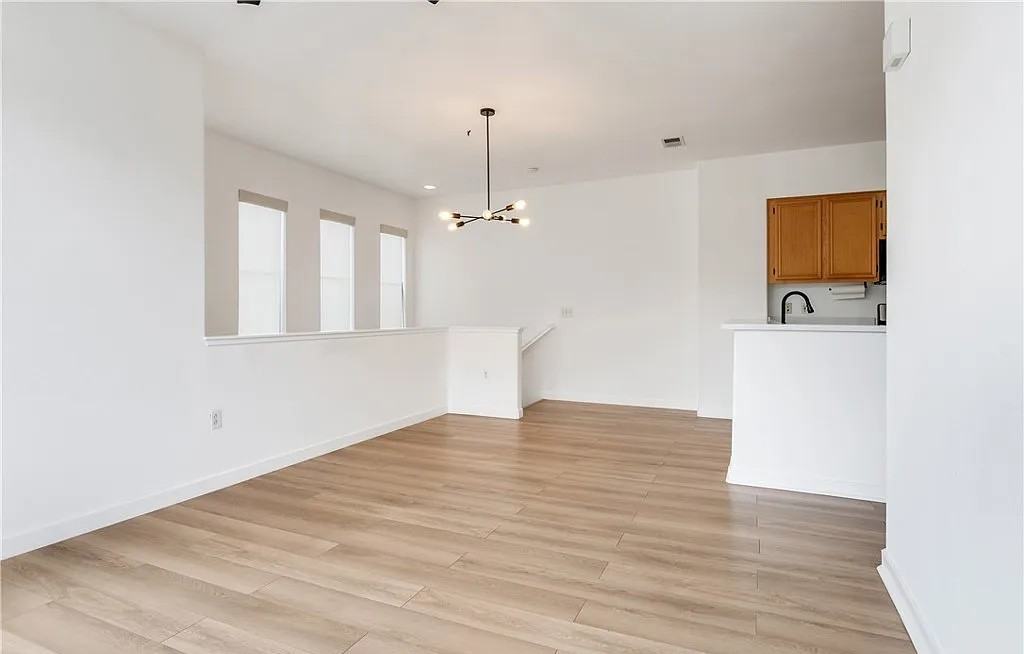 5455 Mandarin Cv - Photo 4 of 21