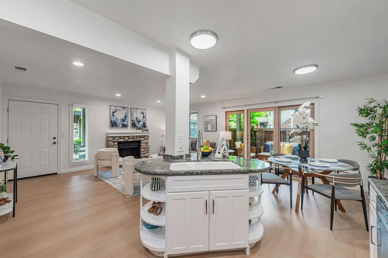 3500 La Terrace Cir - Photo 6 of 29