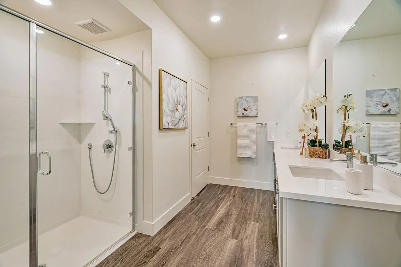 5925 Charlotte Dr - Photo 7 of 12