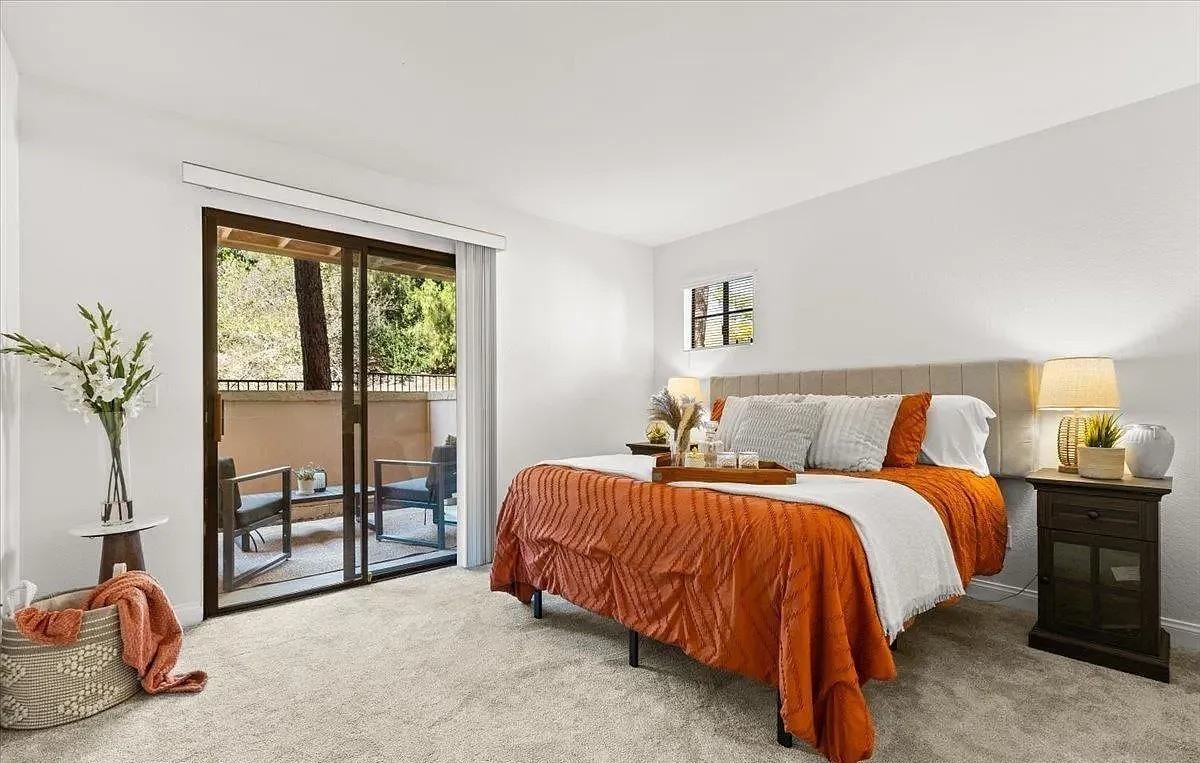 12055 Alta Carmel Ct - Photo 4 of 21