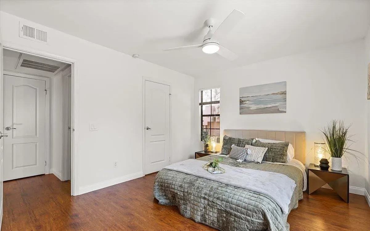 12055 Alta Carmel Ct - Photo 7 of 21