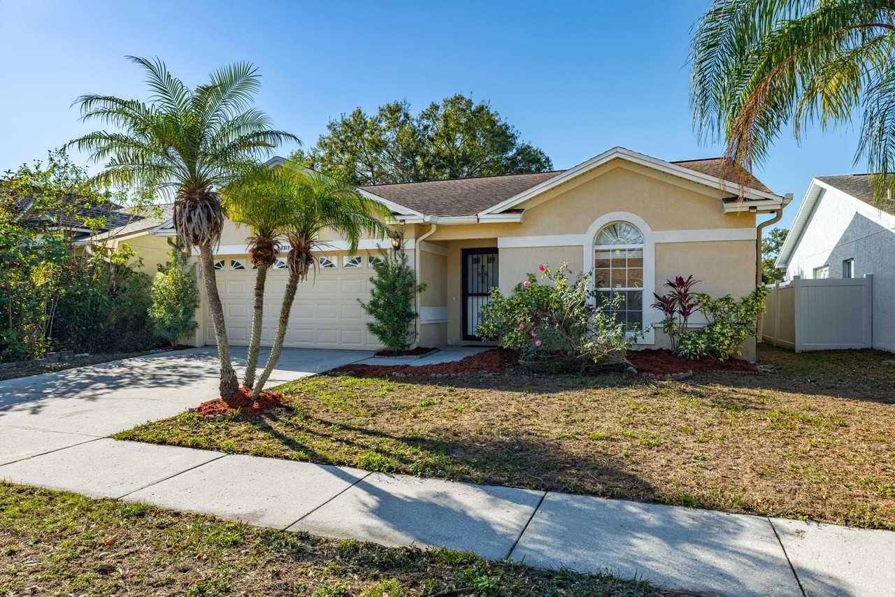 11217 Bramblebrush St - Photo 3 of 31